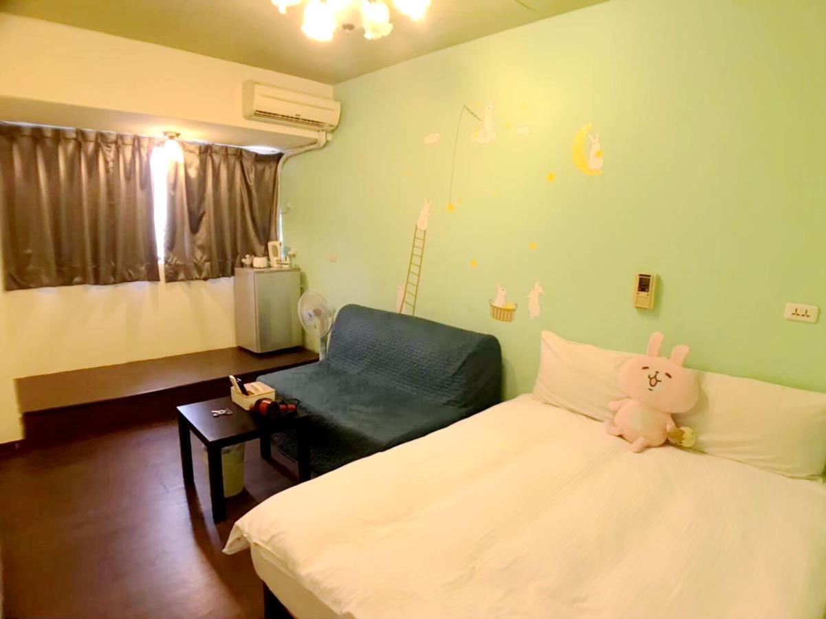 Happines Trip Inn ไถจง ภายนอก รูปภาพ