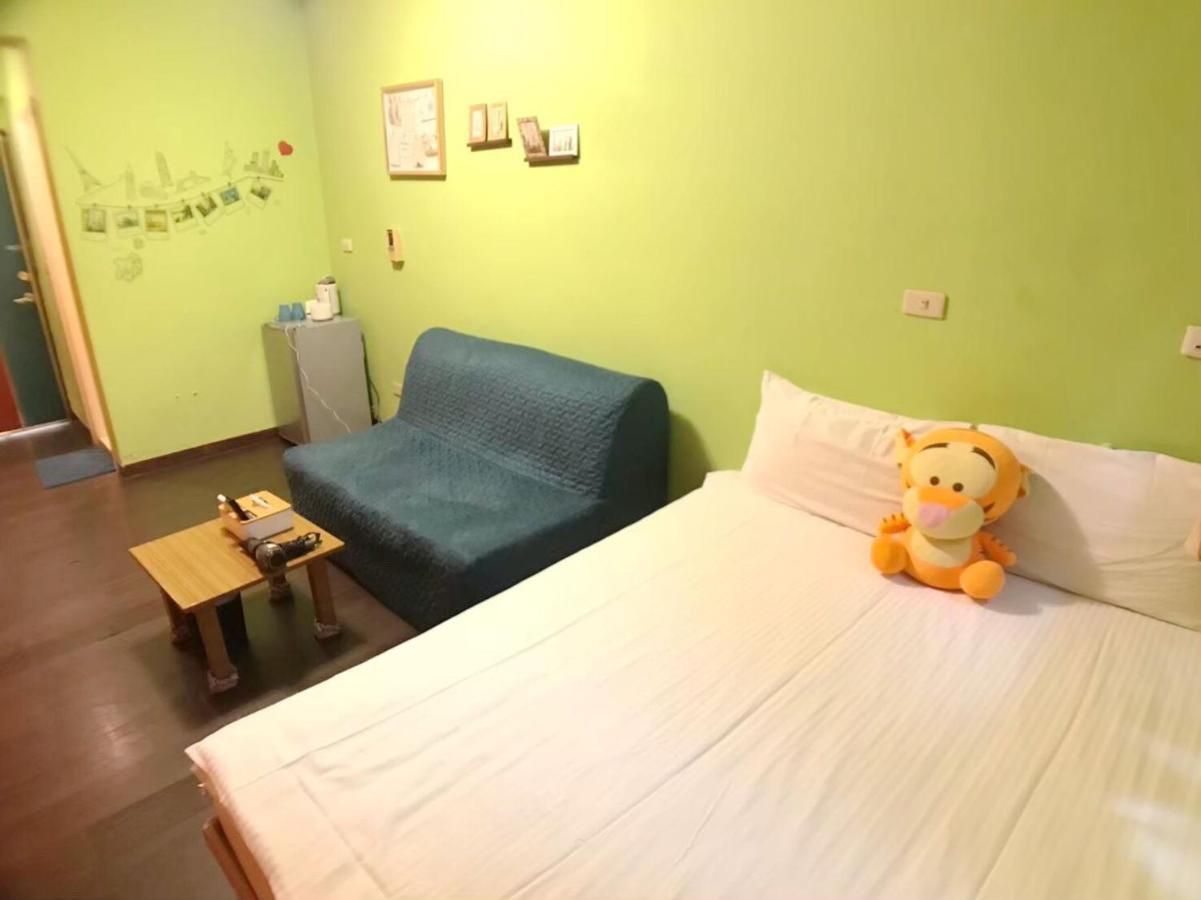 Happines Trip Inn ไถจง ภายนอก รูปภาพ